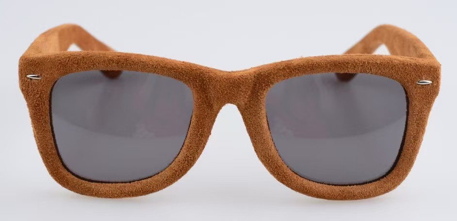 تغليف الجلد - مثال مرجعي من CNL Optics